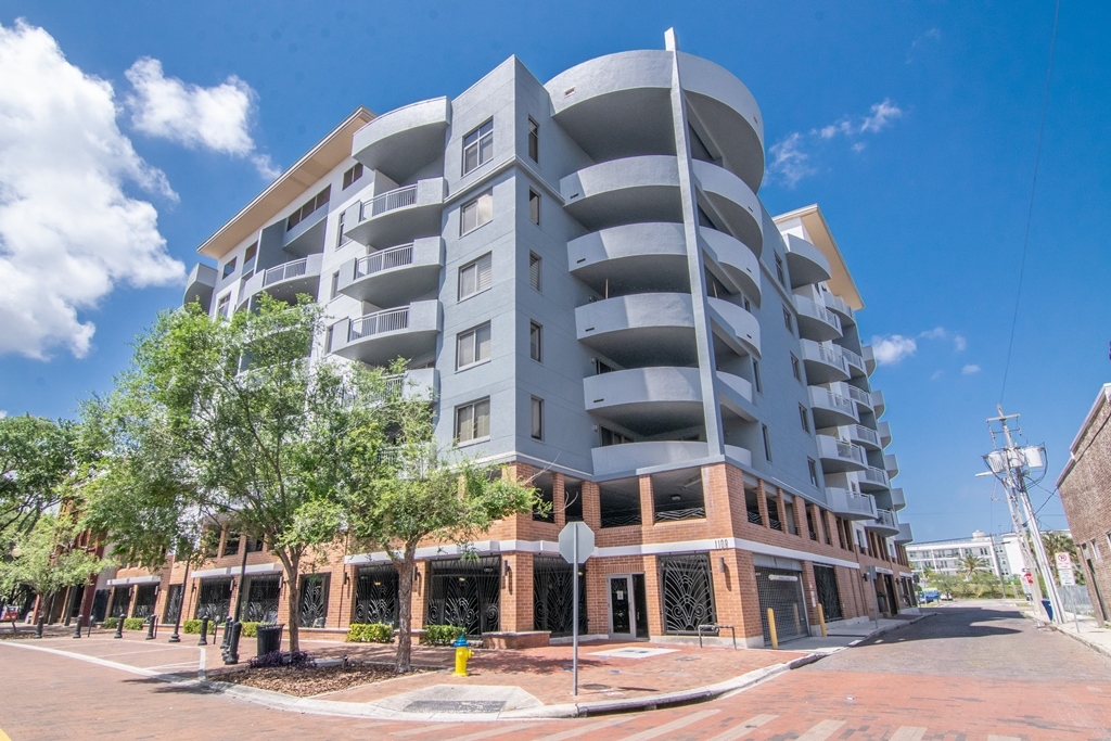 Residences of Franklin Street, N Franklin St Historic District, Florida Condos for Sale in Tampa